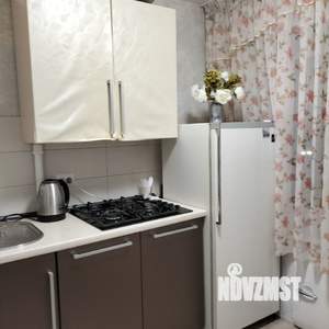2-к квартира, посуточно, 45м2, 3/4 этаж