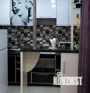 Студия квартира, посуточно, 31м2, 1/4 этаж