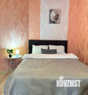2-к квартира, посуточно, 60м2, 1/1 этаж