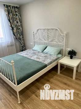 1-к квартира, посуточно, 42м2, 8/10 этаж