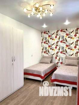 2-к квартира, посуточно, 50м2, 1/1 этаж