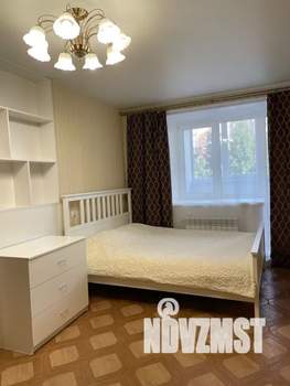 1-к квартира, посуточно, 40м2, 3/9 этаж