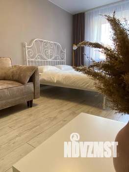 1-к квартира, посуточно, 40м2, 6/9 этаж