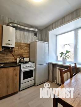 2-к квартира, посуточно, 42м2, 5/5 этаж