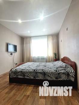 1-к квартира, посуточно, 37м2, 3/10 этаж