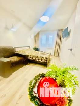 1-к квартира, посуточно, 42м2, 6/9 этаж