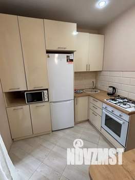 1-к квартира, посуточно, 38м2, 3/10 этаж