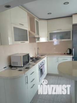 1-к квартира, посуточно, 50м2, 5/5 этаж