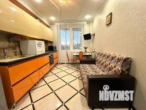 3-к квартира, посуточно, 86м2, 1/1 этаж