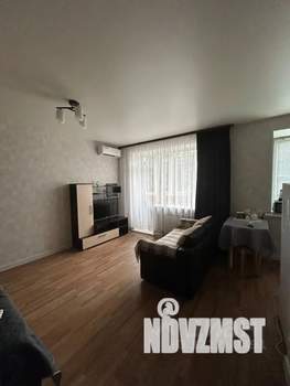 Студия квартира, посуточно, 33м2, 2/5 этаж