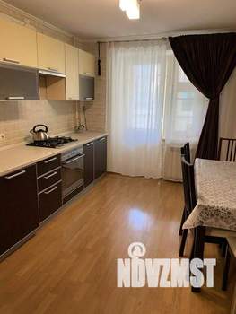 3-к квартира, посуточно, 87м2, 1/1 этаж