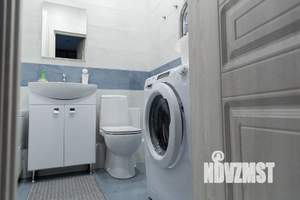 1-к квартира, посуточно, 40м2, 3/9 этаж