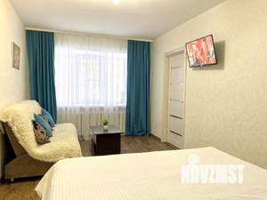 1-к квартира, посуточно, 50м2, 1/1 этаж