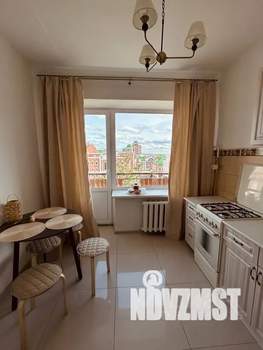 1-к квартира, посуточно, 39м2, 5/5 этаж