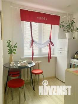 3-к квартира, посуточно, 58м2, 1/5 этаж