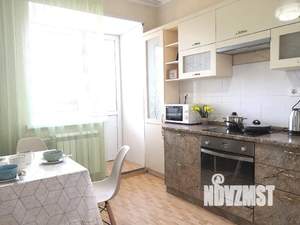 1-к квартира, посуточно, 38м2, 2/10 этаж