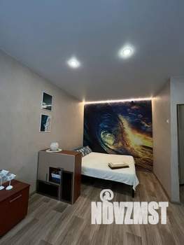 Студия квартира, посуточно, 32м2, 1/4 этаж