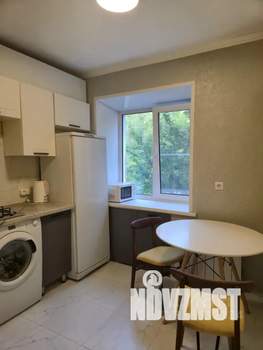 1-к квартира, посуточно, 30м2, 2/4 этаж