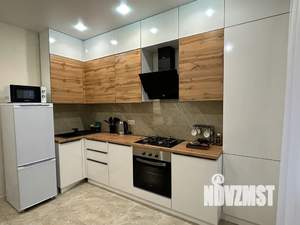 1-к квартира, посуточно, 38м2, 3/9 этаж