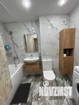 1-к квартира, посуточно, 40м2, 4/10 этаж