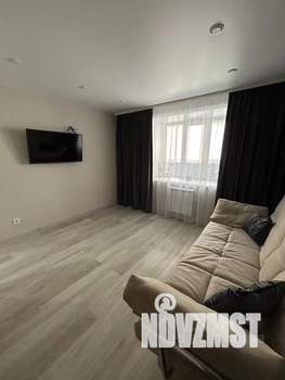 1-к квартира, посуточно, 40м2, 4/10 этаж