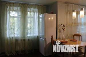 1-к квартира, посуточно, 40м2, 4/4 этаж