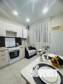 1-к квартира, посуточно, 40м2, 1/9 этаж