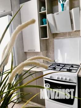 1-к квартира, посуточно, 40м2, 7/8 этаж