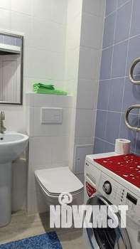 1-к квартира, посуточно, 33м2, 7/10 этаж