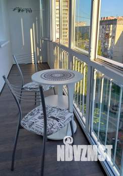 1-к квартира, посуточно, 53м2, 1/1 этаж