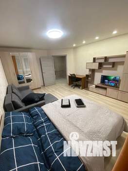 1-к квартира, посуточно, 45м2, 8/10 этаж