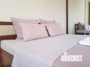 2-к квартира, посуточно, 55м2, 5/5 этаж