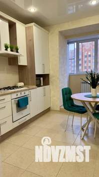 1-к квартира, посуточно, 32м2, 6/9 этаж