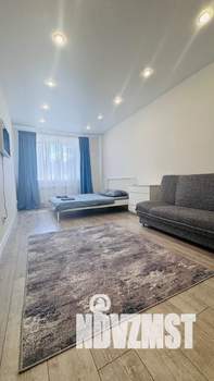 1-к квартира, посуточно, 40м2, 1/9 этаж