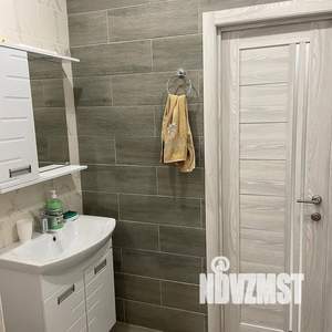 Студия квартира, посуточно, 55м2, 1/4 этаж