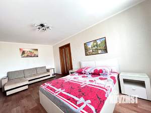 1-к квартира, посуточно, 44м2, 4/10 этаж