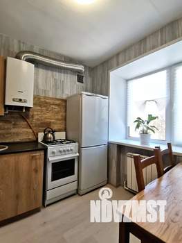2-к квартира, посуточно, 42м2, 5/5 этаж