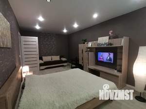 1-к квартира, посуточно, 36м2, 4/9 этаж