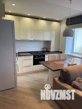 Студия квартира, посуточно, 39м2, 2/10 этаж