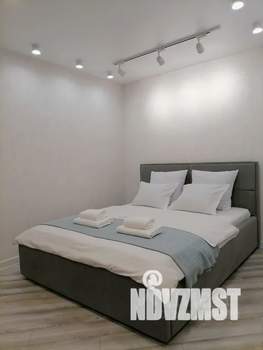 1-к квартира, посуточно, 38м2, 3/6 этаж