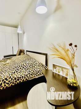 1-к квартира, посуточно, 42м2, 6/9 этаж