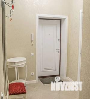 Студия квартира, посуточно, 43м2, 4/5 этаж