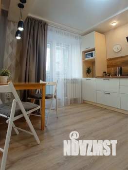 Студия квартира, посуточно, 32м2, 2/9 этаж