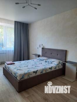 1-к квартира, посуточно, 38м2, 2/6 этаж