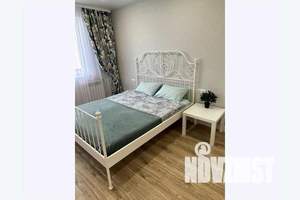 1-к квартира, посуточно, 42м2, 8/10 этаж