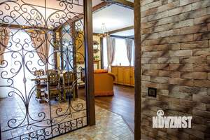 2-к квартира, посуточно, 70м2, 1/1 этаж