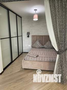 Студия квартира, посуточно, 39м2, 2/10 этаж