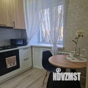 2-к квартира, посуточно, 45м2, 2/5 этаж
