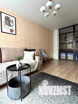 1-к квартира, посуточно, 42м2, 3/5 этаж