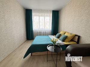 1-к квартира, посуточно, 40м2, 4/9 этаж